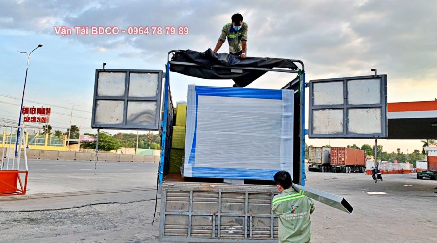 Chở hàng Tân Uyên dich vu cho hang tai tan uyen